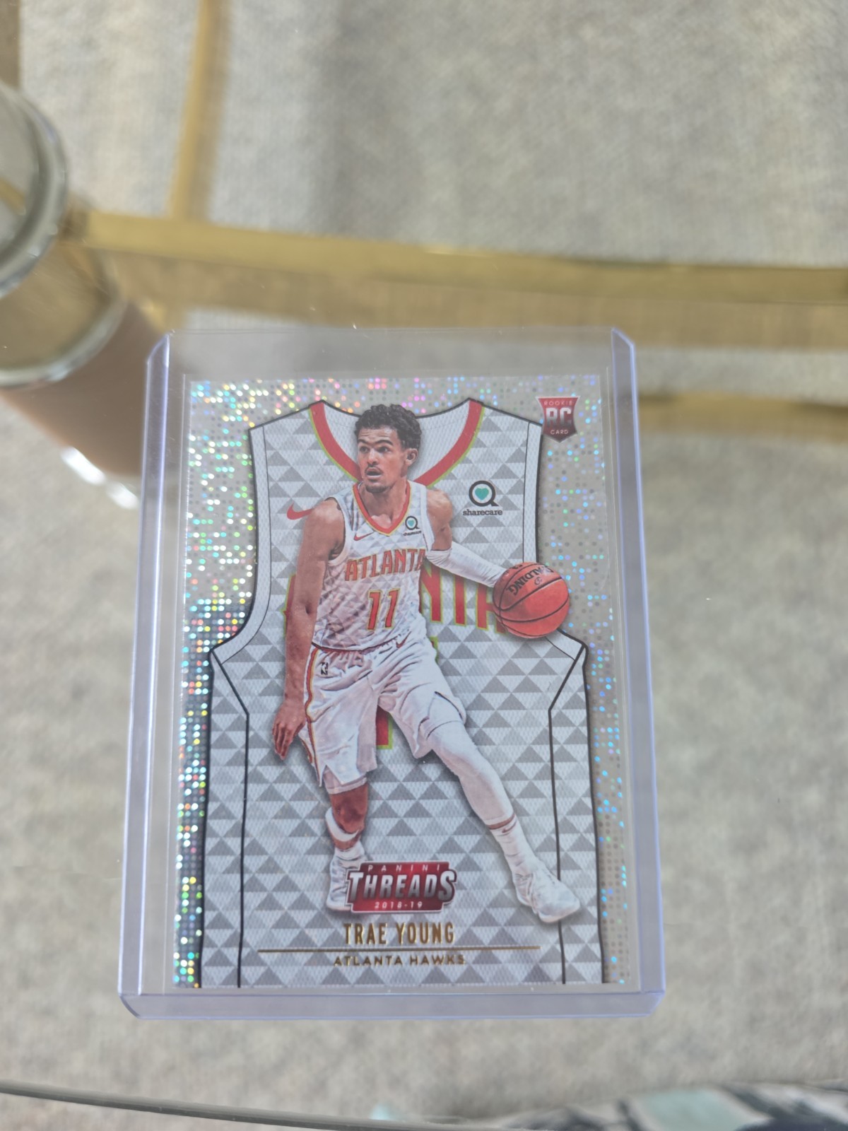 2018-19 Panini Threads - Rookies Association Trae Young #103 Dazzle (RC)