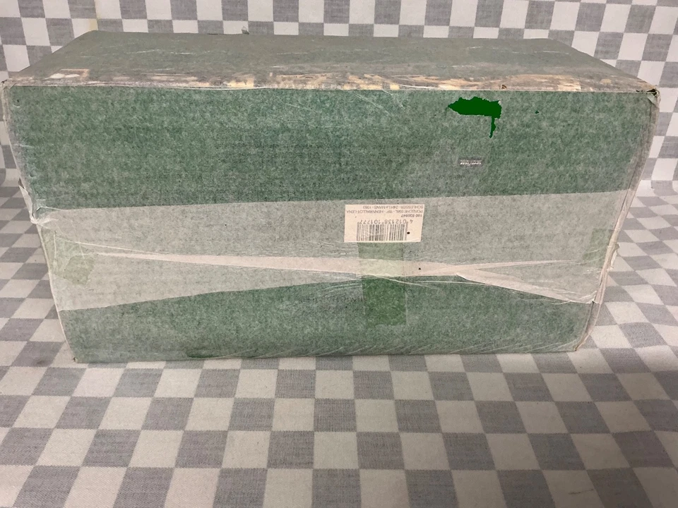 1/18 MINICHAMPS PORSCHE 956L BP 24hr LE MANS 1983 SCHLESSER LIMITED EDITION - Image 2 of 4