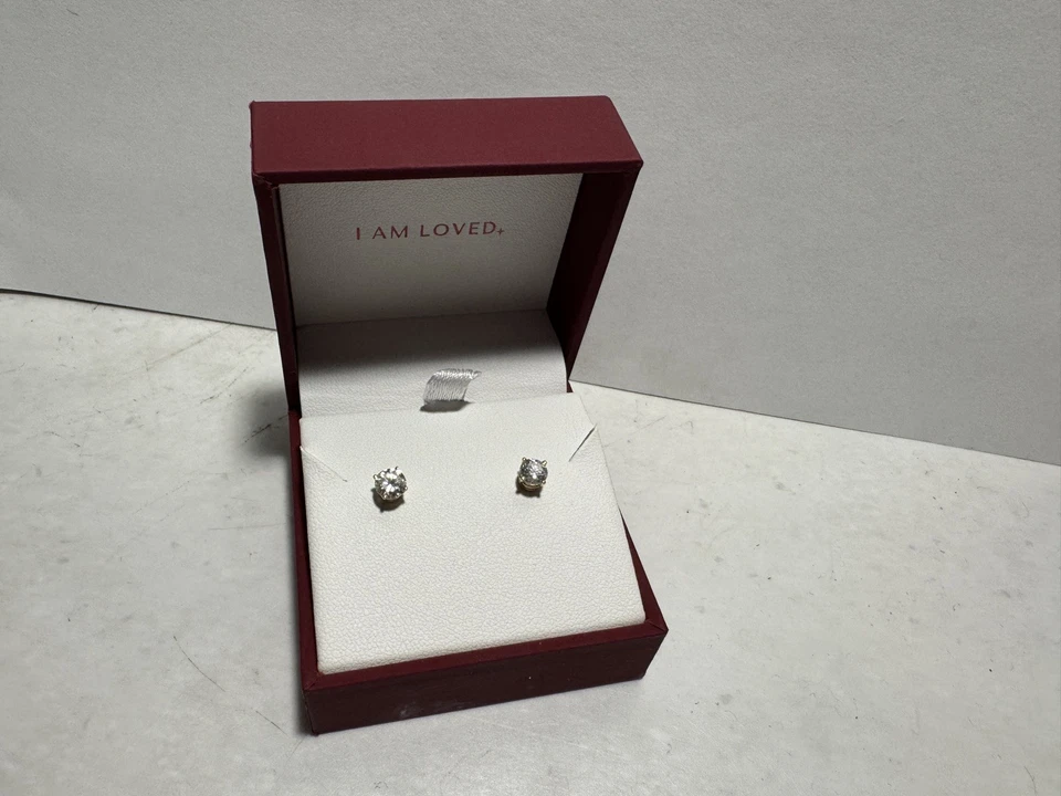 Pendientes solitarios redondos de diamantes de 1 quilate Foto 3 de 4