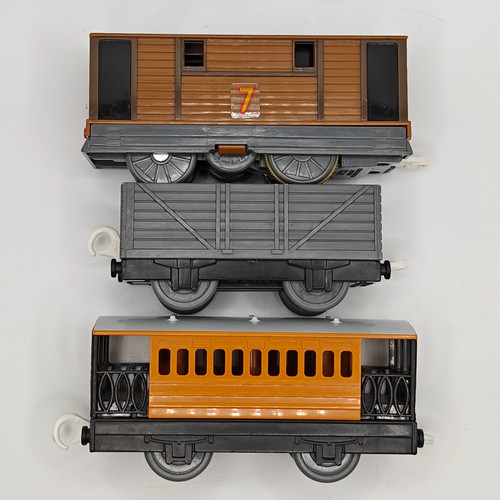 Toby - *Repaired* - Plarail by TOMY Thomas & Friends Motorized Train Trackmaster - Picture 5 of 6