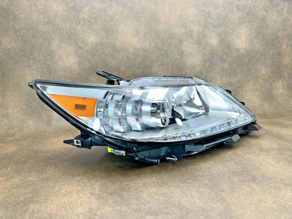 ¡COMO NUEVO! FARO OCULTO XENÓN PASAJERO DERECHO LEXUS ES350 ES300h 2013-2015 Tyc Foto 2 de 4