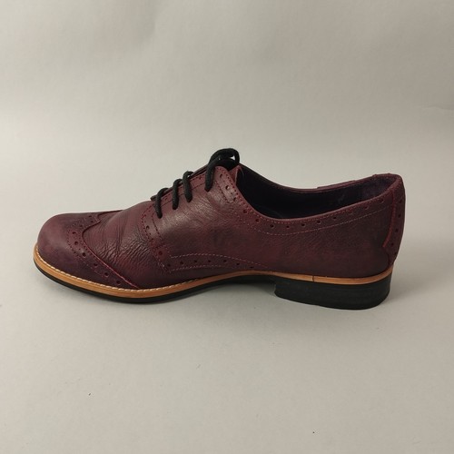 Red or Dead Shoes Womens 6 Burgundy Leather Brogues Oxford Lace Up Flat Smart - Picture 7 of 14