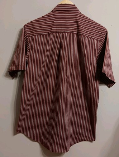 Camisa de vestir Van Heusen para hombre manga corta talla S 14/14 1/2 sin hierro granate y blanca - Imagen 6 de 9