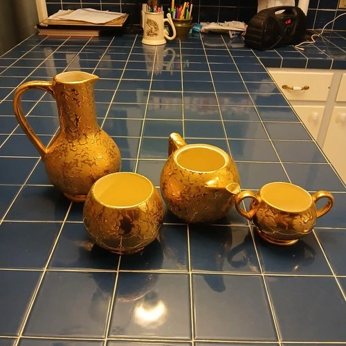 Vintage McCoy Ceramic Weeping 24K Gold Textured Cof/Tea, Creamer   Sugar 5pc set