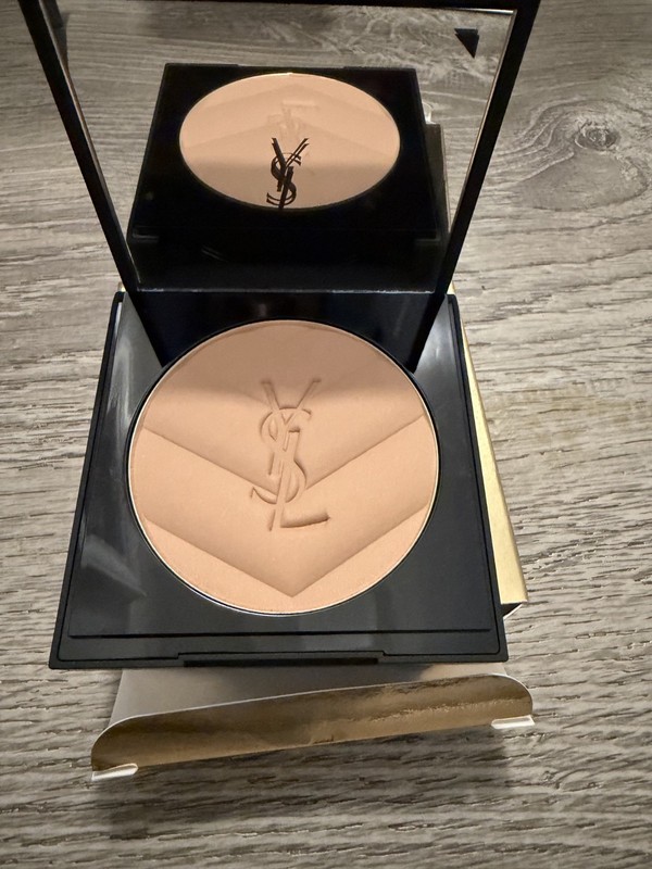 Yves Saint Laurent Beauty All Hours Hyper Bronzer 01 Light Sepia