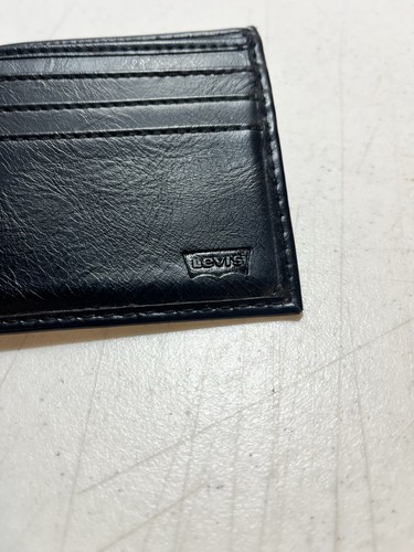 LEVI'S Black Leather Bifold Wallet RFID With Flip Out Card License Holder - Picture 5 of 7
