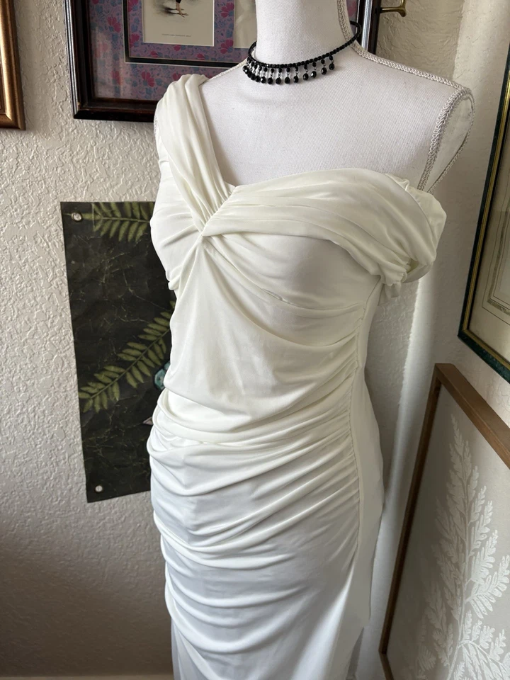 Maxi vestido blanco para mujer Club L London con hombros descubiertos talla 6 Foto 4 de 4