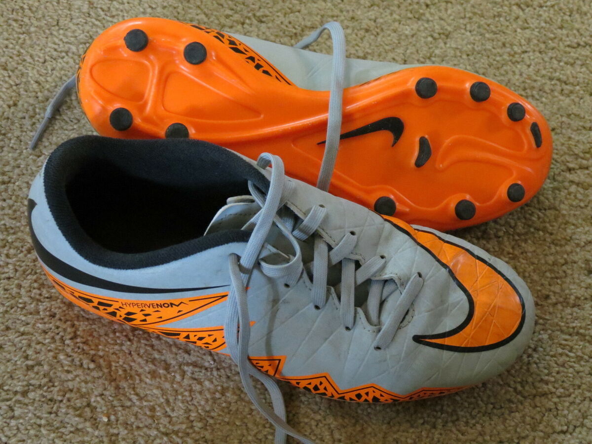 GREAT Nike Hypervenom gray + orange soccer cleats youth 5 5Y GREAT Nike Hypervenom gray + orange soccer cleats youth 5 5Y