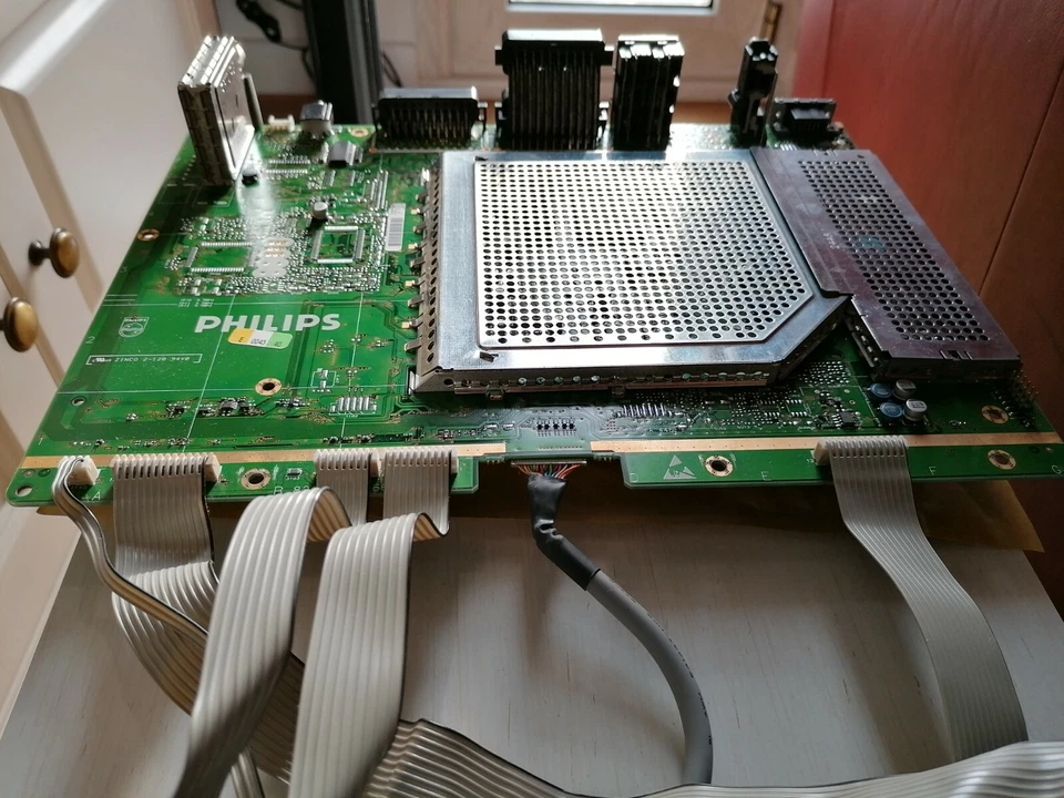 TV AL PLASMA Philips 42PF9945/12 Scheda Madre Main board modulo Tv - Immagine 4 di 4