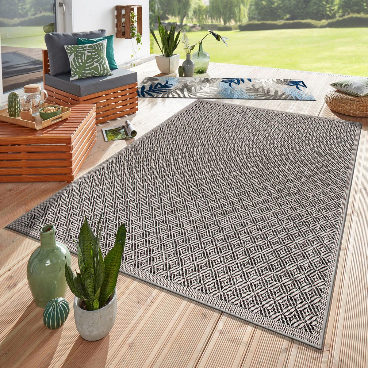 World Rug Gallery Geometric Border Indoor/Outdoor Area Rug - 5' x 7