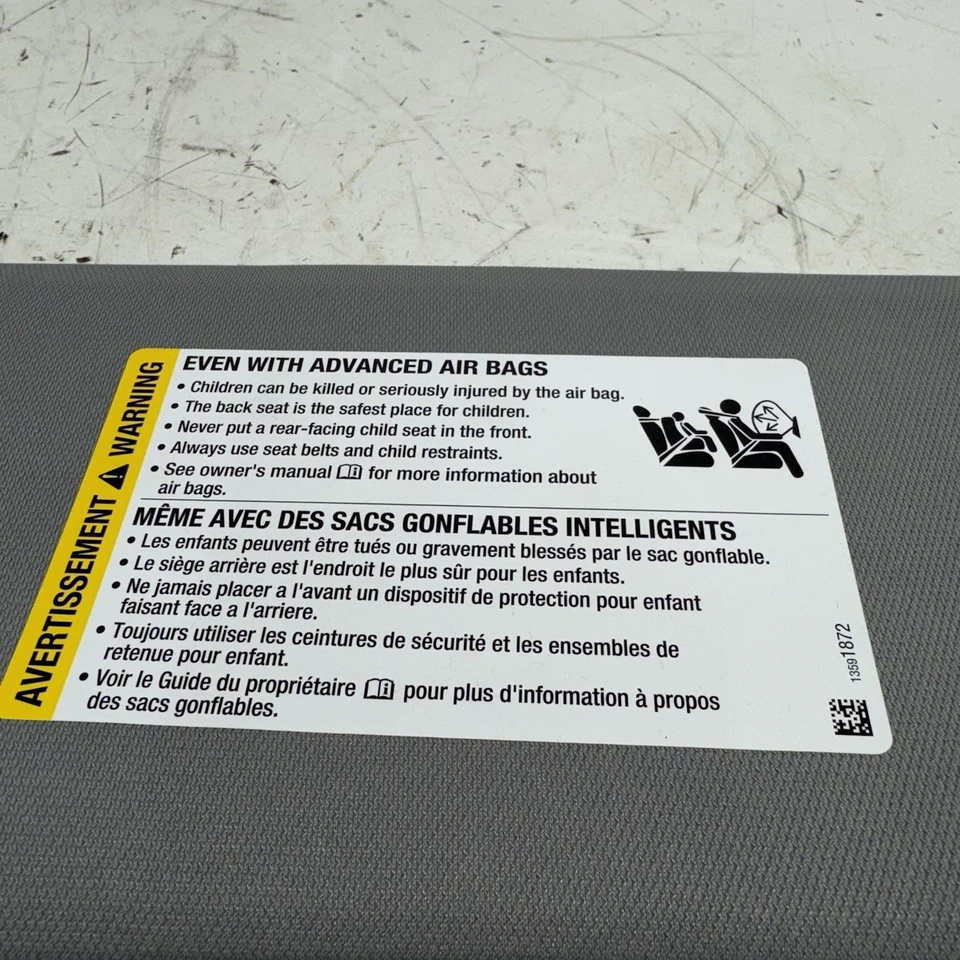OEM 2018-2024 CHEVROLET EQUINOX PARASOL DELANTERO DERECHO PARASOL CON VIDRIO Foto 2 de 4