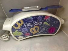 A vintage easy bake oven
