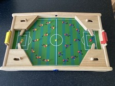 Pintoy Aleta Madera Juego de Fútbol de Mesa inc Pelota. sin caja ni instrucciones.