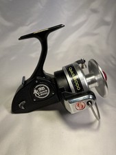 Vintage “NEW UNUSED” Dam Quick 4000 High Speed Ball Bearing Spinning Reel! Vintage “NEW UNUSED” Dam Quick 4000 High Speed Ball Bearing Spinning Reel! - Image 1