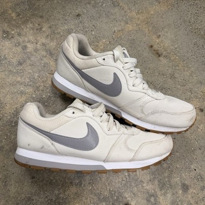 Nike MD Runner 2 SE Phantom Womens 8.5 Atmosphere Grey White Gray AQ9121-004