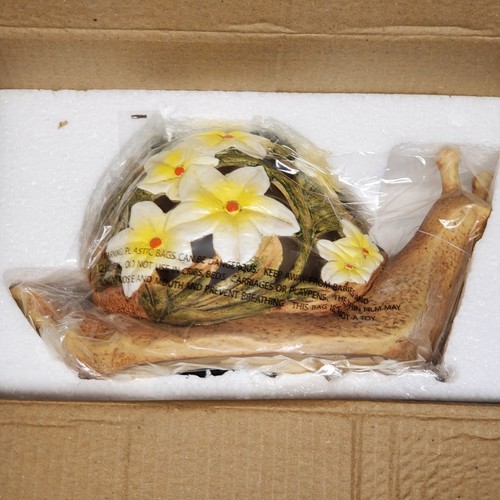 Home Reflections Snail Luminary w/Flameless Battery Candle Timer Indoor Outdoor - Picture 6 of 11