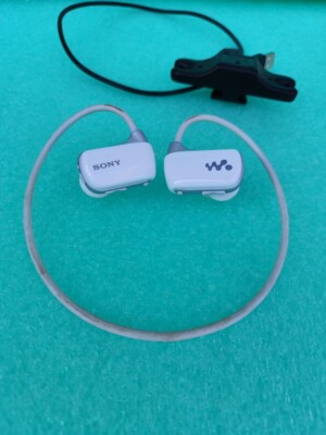 SONY WALKMAN ''BCR-NWW270''  MP3 Audio Player  PARTS OR REPAIR