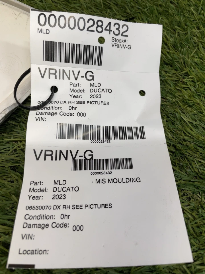 ✅ 2023 FIAT DUCATO MIS MOULDING RH PN:06530070 OEM - image 4 of 4