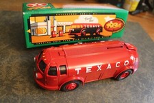 1934 Texaco Gasoline Diamond T Doodle Bug Fuel Tanker Truck Ertl Bank Vintage