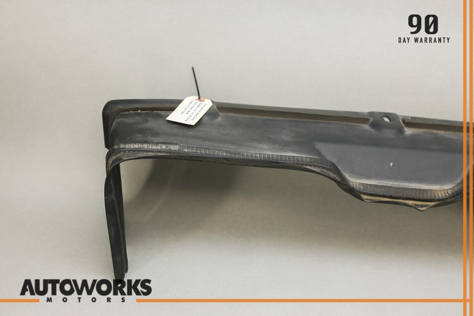 05-08 Maserati Quattroporte M139 Front Bumper Upper Conveyor Trim 67069600 OEM