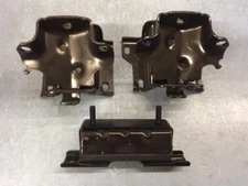 Mounts & Trans Set 3PCS for 01-06 Chevrolet Suburban Yukon Silverado Sierra 8.1L