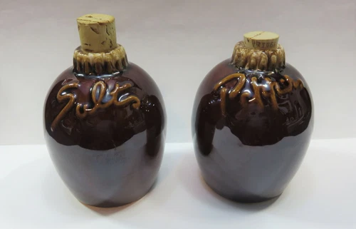 Vintage Salt & Pepper Shakers Hull Pottery Brown Drip Made in USA excellent