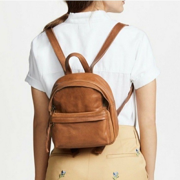 Madewell The Lorimer Mini Backpack Italian Leather In  display picture 1
