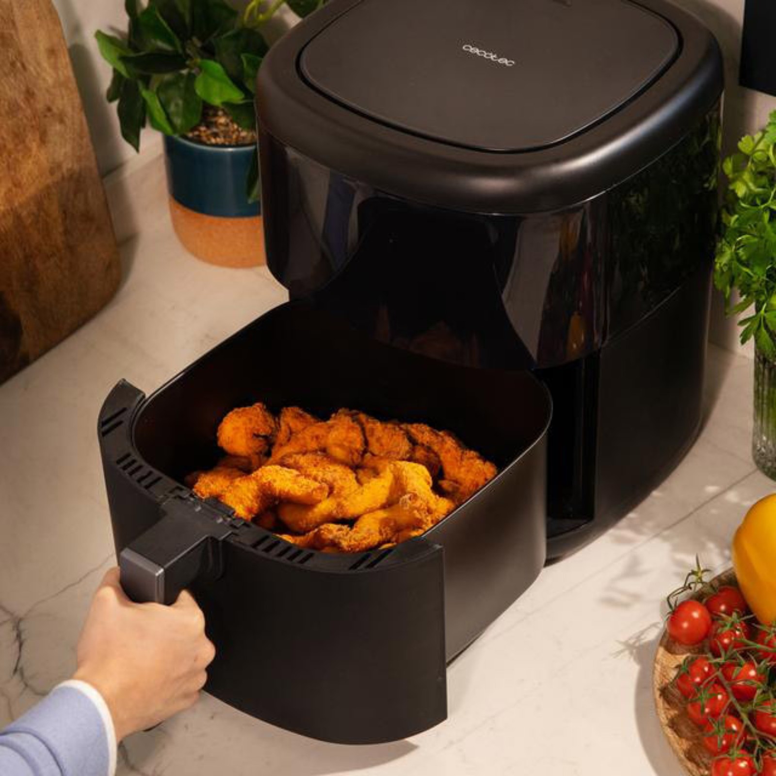 Cecotec Cecofry Bombastik 6000 Friggitrice Ad Aria 6L 1700W Nero foto 5