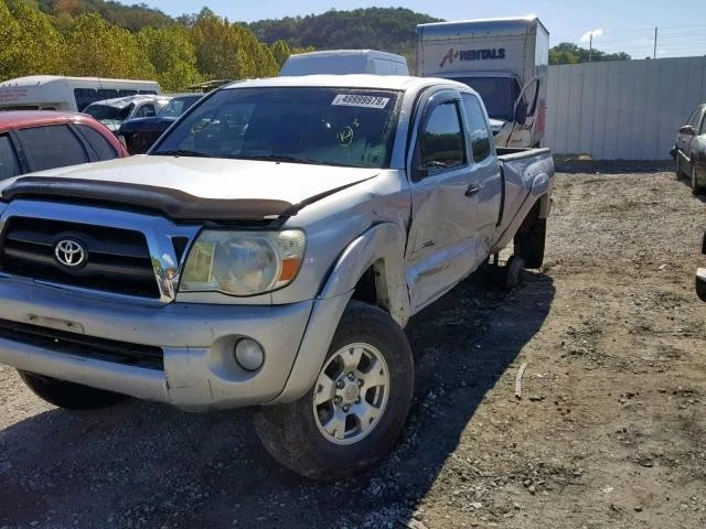 Motor de arranque usado se adapta a: Toyota Tacoma 2005 4,0 L 6 cilindros motor 1GRFE 2,0 kW G Foto 2 de 4