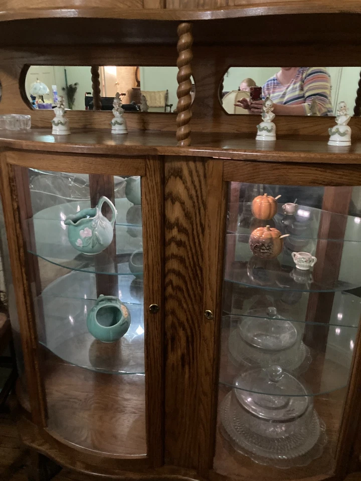 Gabinete de curiosidades iluminado Foto 4 de 4