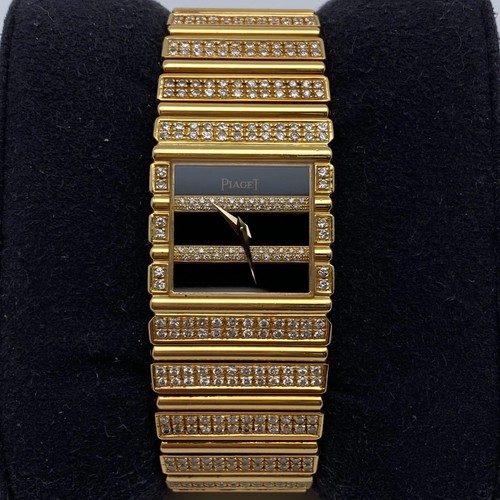 Piaget Polo 25mm 7131 C 701 Yellow Gold Black Dial Quartz Watch