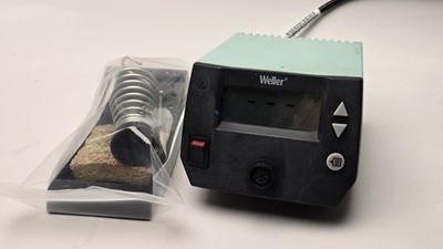 Weller We1010na 70 Watt Digital Soldering Station - 110/120 Volt ***NO Iron***