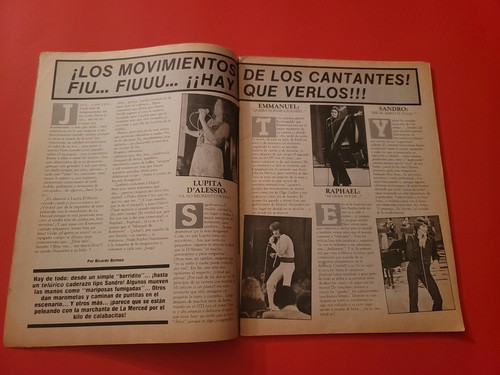 Jacqueline Andere Humberto Zurita Parchis Emmanuel Juan Gabriel Miguel Bose - Picture 7 of 10