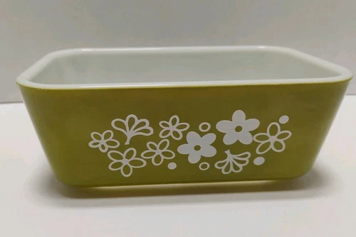 Vintage PYREX Spring Blossom Green-Crazy Daisy #40 Baking Dish–7" X 4"