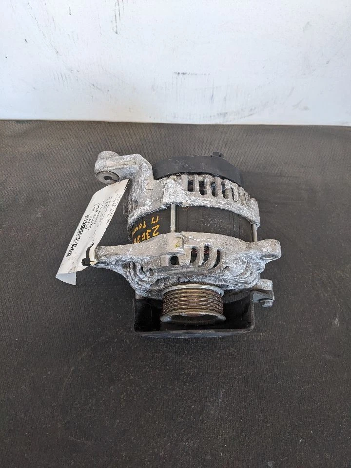 Alternador compatible con 13-16 SCION FR-S 1103679 Foto 2 de 4
