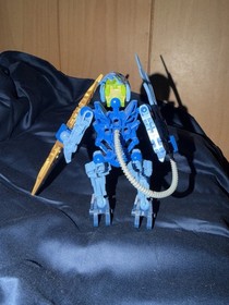 LEGO BIONICLE Berix 8975 Complete Figure No Instructions or Complete Canister