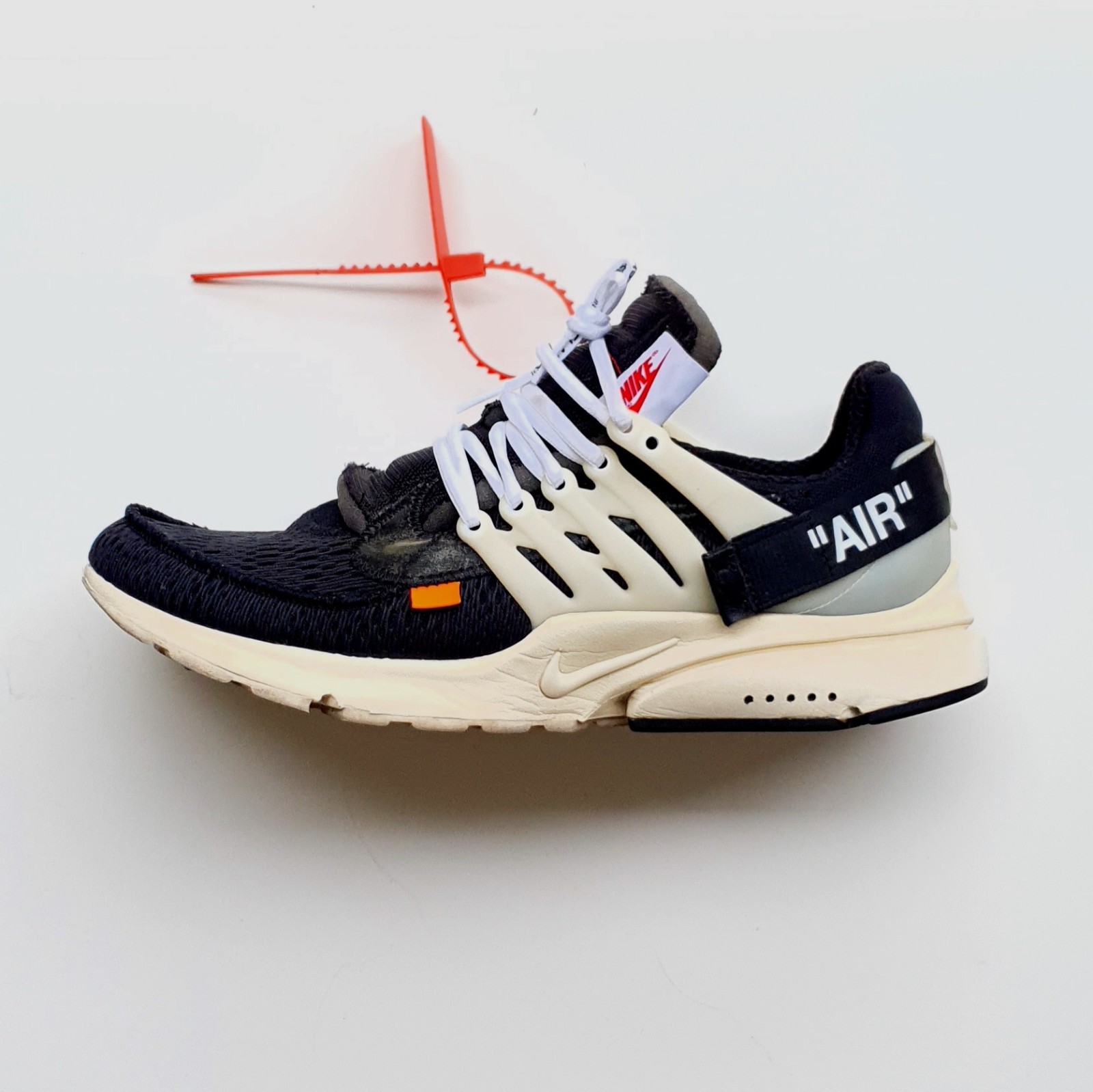 OFF WHITE X NIKE Nike Presto's originali firmate Virgil Abloh della collezione "THE TEN".