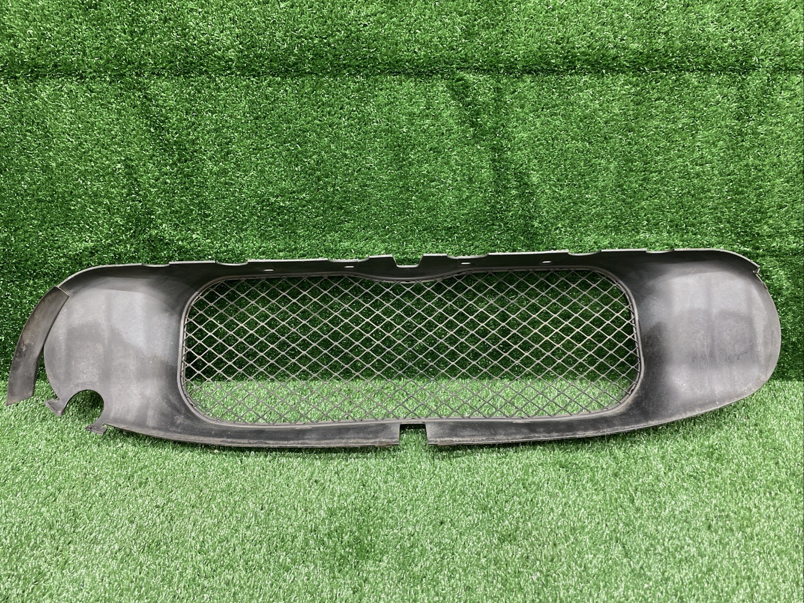 Maserati GranTurismo 2008-2019 Front Air vent grille P/N 80059700