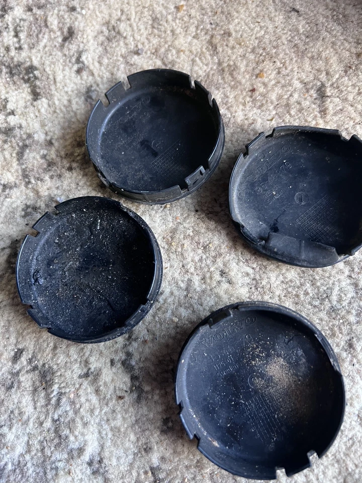 OEM: Set of 4-Black VOLVO Center Cap for S60 V70/XC70 S80 XC90 C70 2.5 inch  - Image 2 of 2