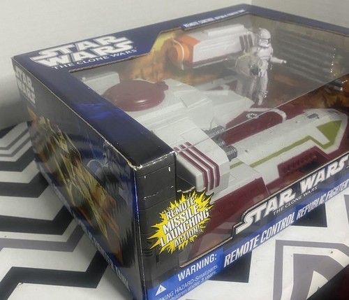 Remote Control Republic Fighter Tank STAR WARS The Clone Wars NEW - Picture 2 of 17