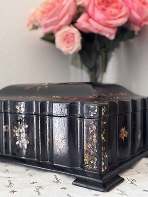 Antique 1800s French Victorian Lacquered Papier Mache Sewing Box MOP Inlay