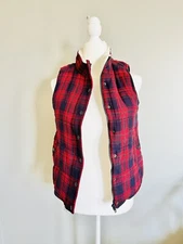 SKIES ARE BLUE Red/Blue Plaid  Sherpa Lined Vest  Size S