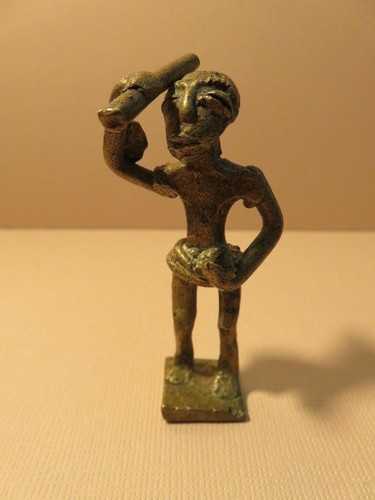 2 estatuillas de metal africano estilo ashanti de arte popular vintage de latón fundido Ghana estilo ashanti - Imagen 7 de 11