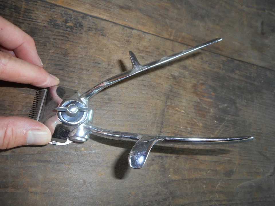 Razor Clippers Sears Roebuck Craftsman Beard Man Barber Shop Collectible  - Image 3 of 4