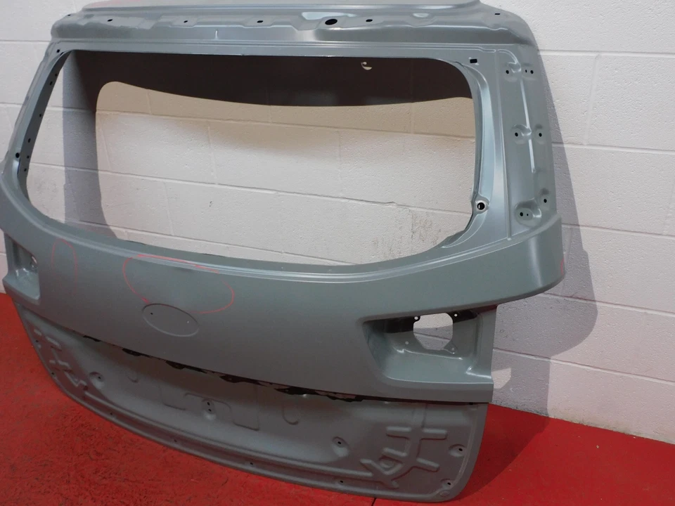 2015 2016 2017 2018 2019 2020 KIA SEDONA REAR LIFTGATE SHELL OEM - Imagem 3 de 4