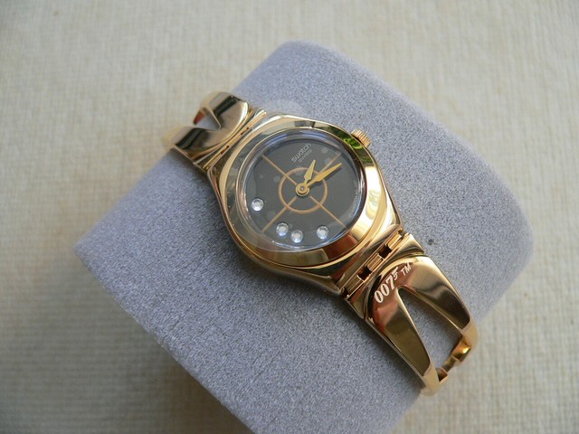 SWATCH 007 James Bond YSG115G Irony Lady \