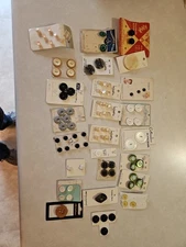 Lot of Vintage Misc Cards Of Buttons Not All Are Full Dill, La-petite, Fashionet