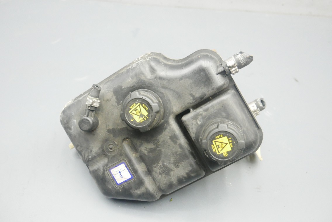 Maserati Ghibli 2014-2024 Coolant reservoir