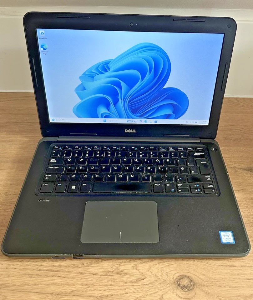Dell Latitude 3380 · i5-7200U · 8GB · 128GB, photo 1 of 5