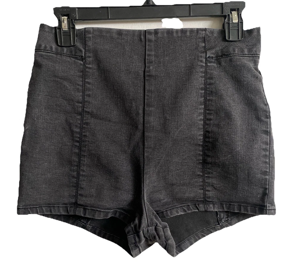 Kimchi Blue UO Rosie PIN UP SUPER HIGH RISE Washed Black Short Size 10 Stretch - Image 3 of 4